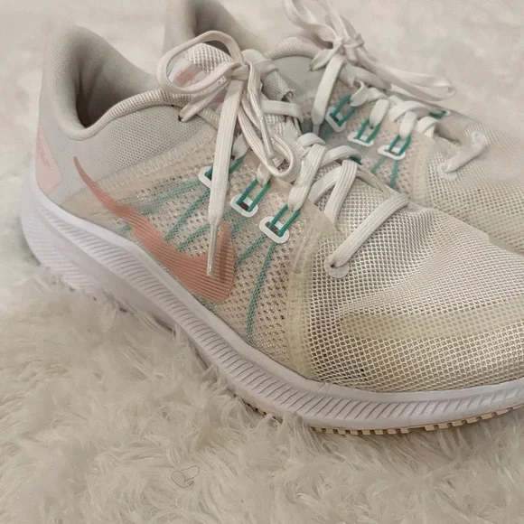 Women's White and Pink Nike Athletic Running  Sneakers - Picture 2 of 9